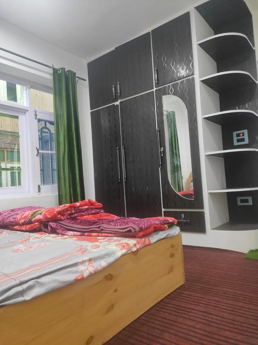 New Delight Hotel Kanzalwan Exterior foto